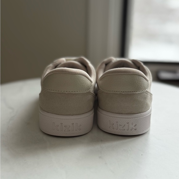 NWOT Little Kids Kiziks Prague - Picture 4 of 5